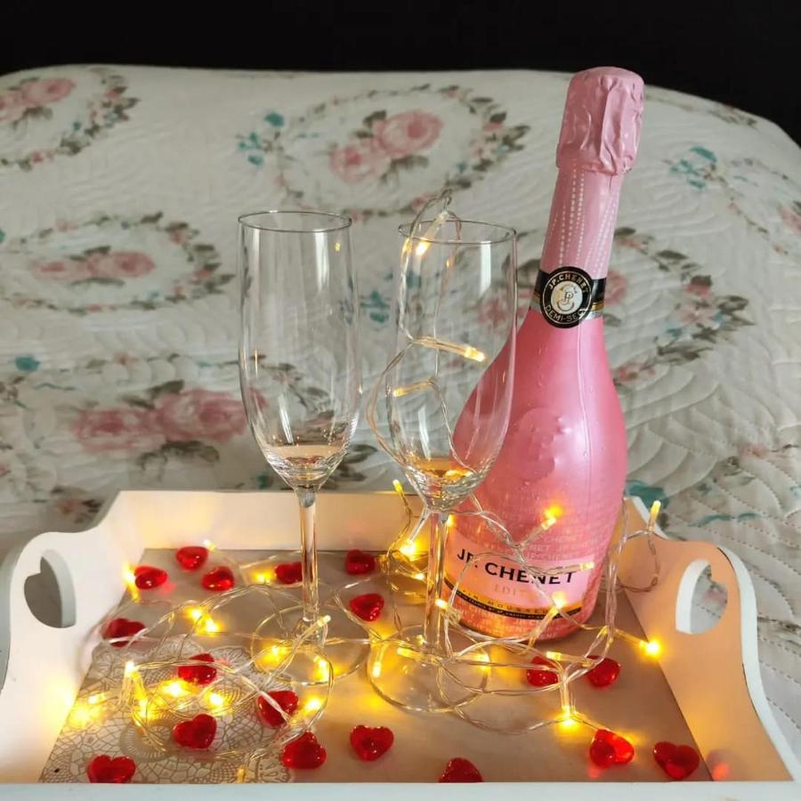 La Rose Bed & Breakfast Pelt Ngoại thất bức ảnh