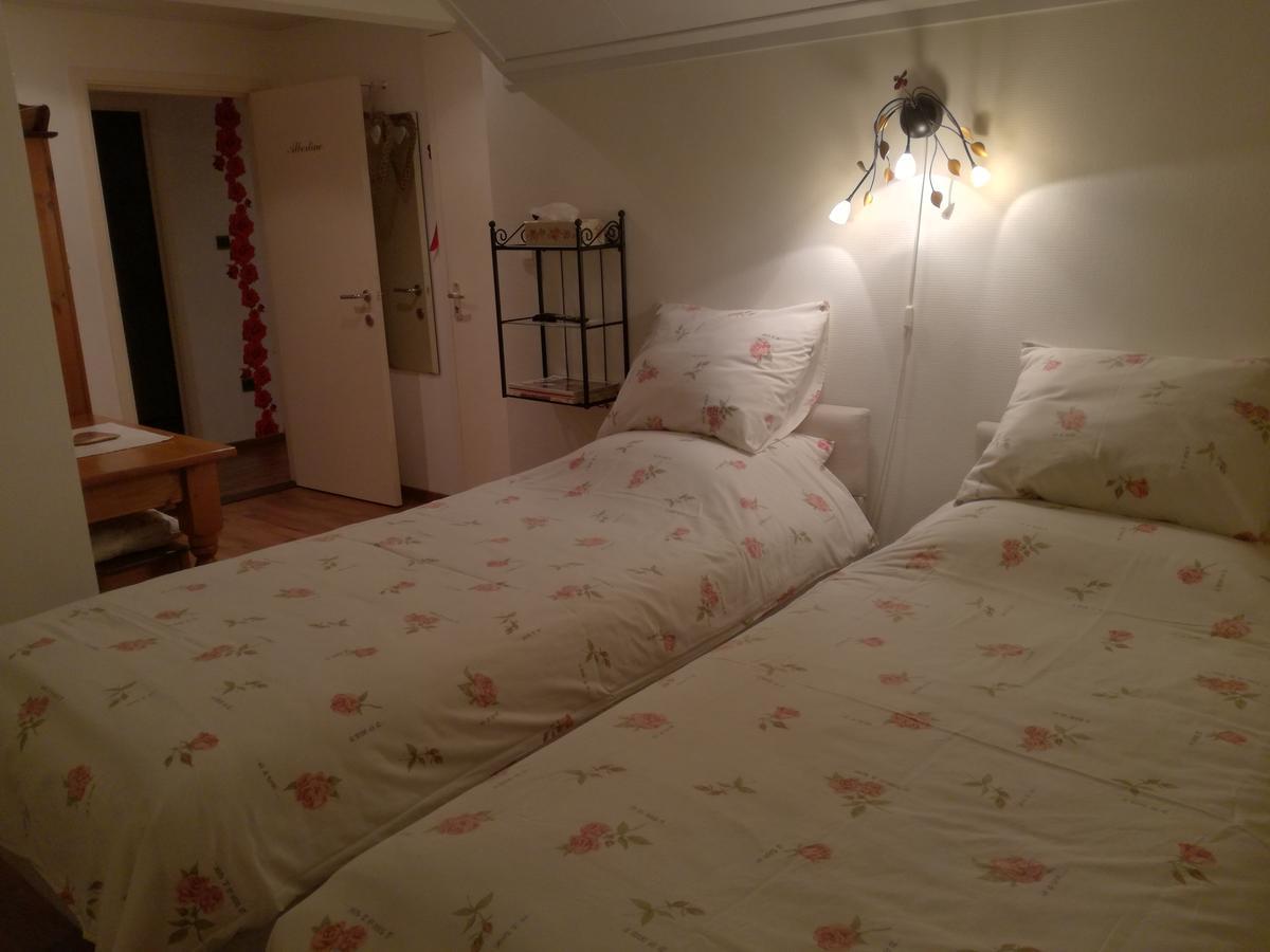 La Rose Bed & Breakfast Pelt Ngoại thất bức ảnh