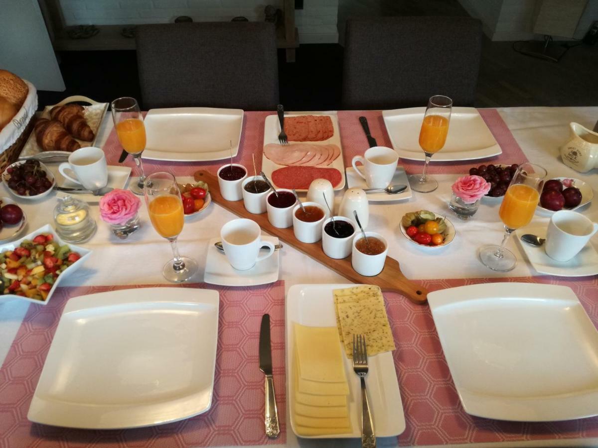 La Rose Bed & Breakfast Pelt Ngoại thất bức ảnh